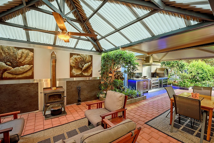 Alfresco Kitchens